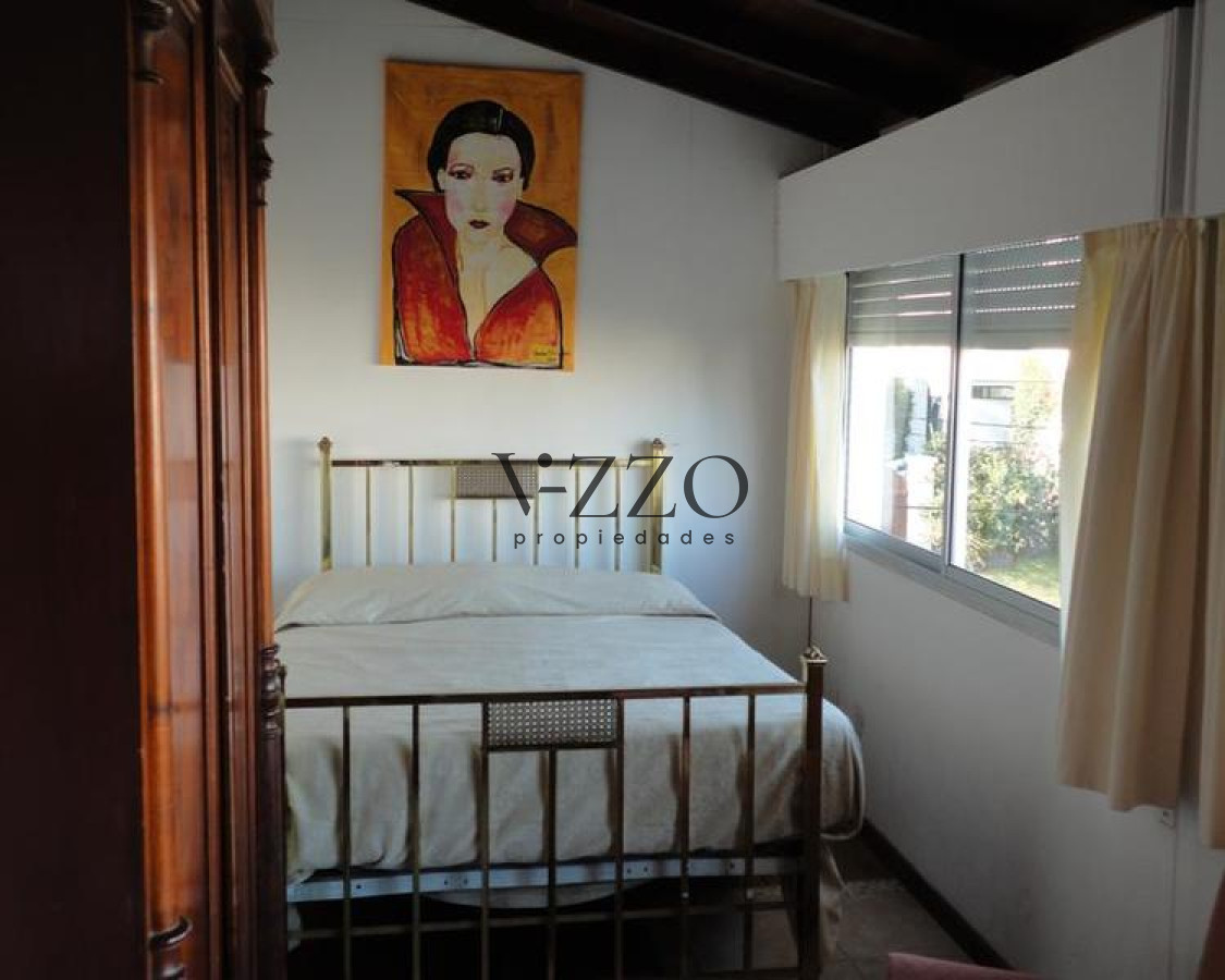 Casa ID.441/Venta-y-alquiler-temporario-de-gran-casa-en-Pinares-a-una-cuadra-de-la-Playa - Venta y alquiler temporario de gran casa en Pinares a una cuadra de la Playa