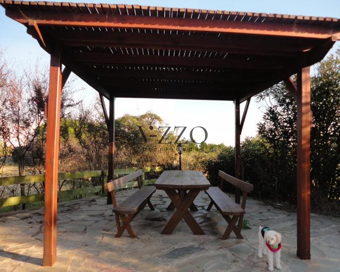 Casa ID.441/Venta-y-alquiler-temporario-de-gran-casa-en-Pinares-a-una-cuadra-de-la-Playa - Venta y alquiler temporario de gran casa en Pinares a una cuadra de la Playa