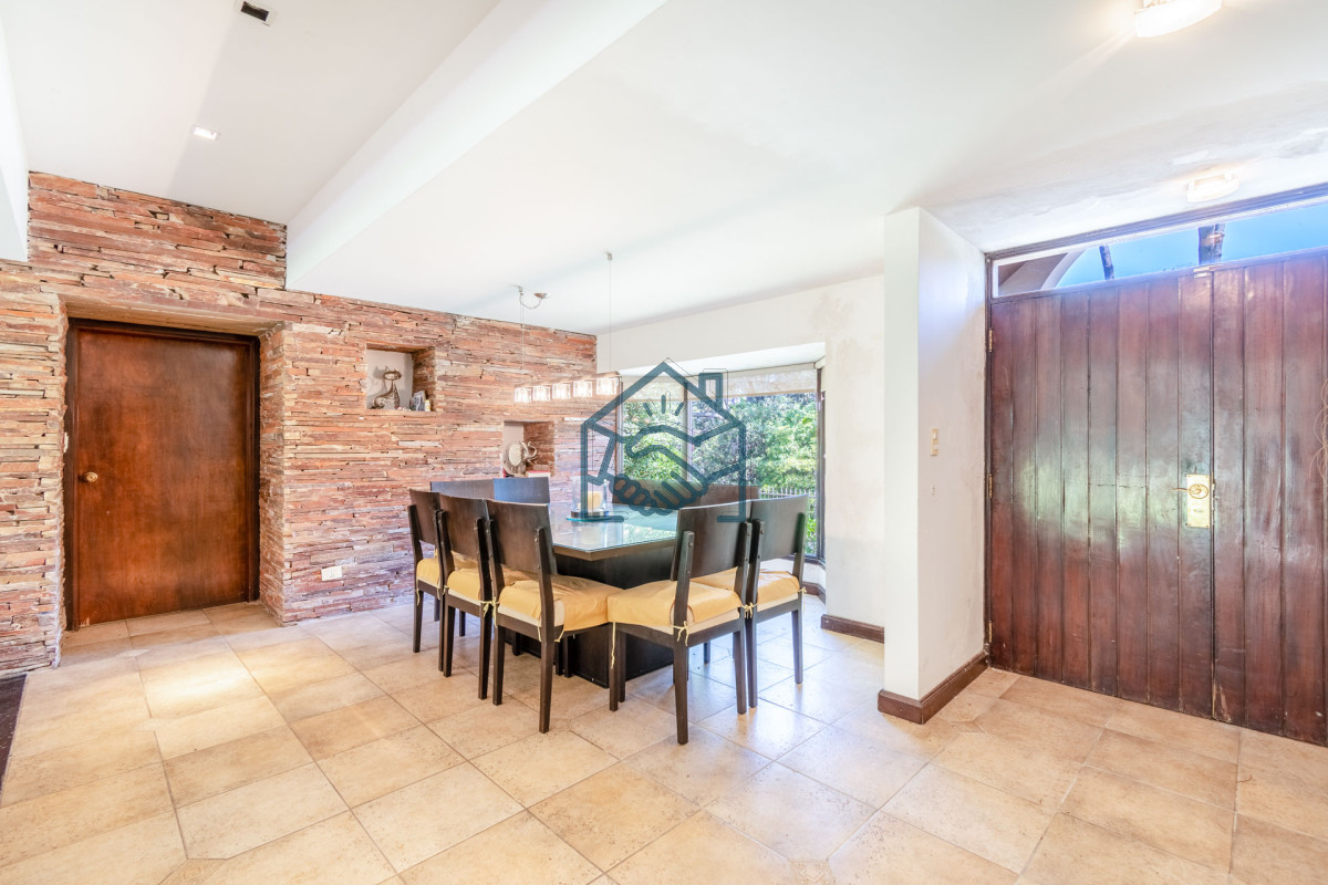 Casa ID.437 - Buena casa en San Rafael de Cuatro Dormitorios con Pisicina