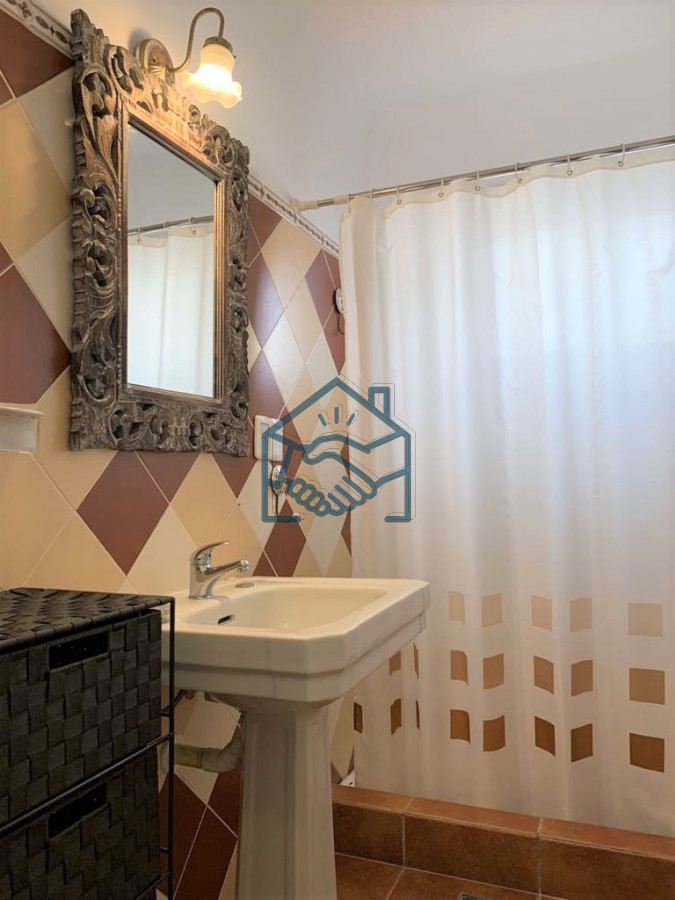 Casa ID.442/Casa-en-la-Península-de-Punta-del-Este-en-Venta---Seis-Dormitorios-y-Piscina- - Casa en la Península de Punta del Este en Venta - Seis Dormitorios y Piscina 