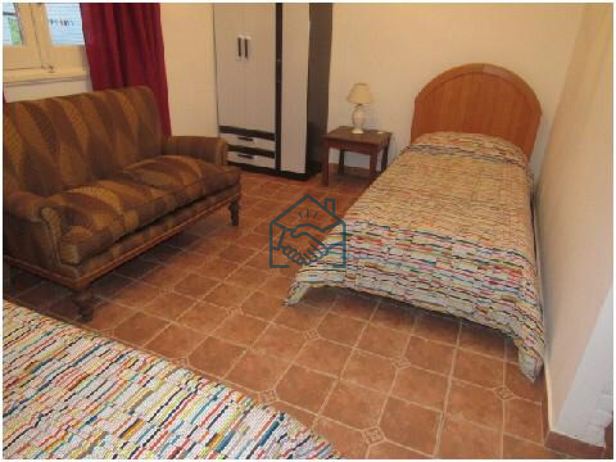 Casa ID.442/Casa-en-la-Península-de-Punta-del-Este-en-Venta---Seis-Dormitorios-y-Piscina- - Casa en la Península de Punta del Este en Venta - Seis Dormitorios y Piscina 