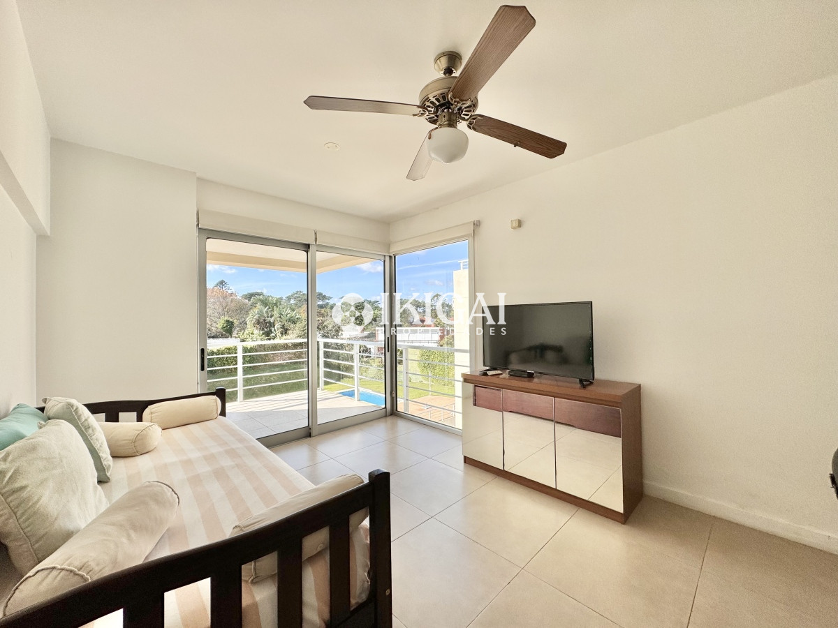 Apartamento ID.168 - Apartamento de un dormitorio en venta, Playa Mansa.