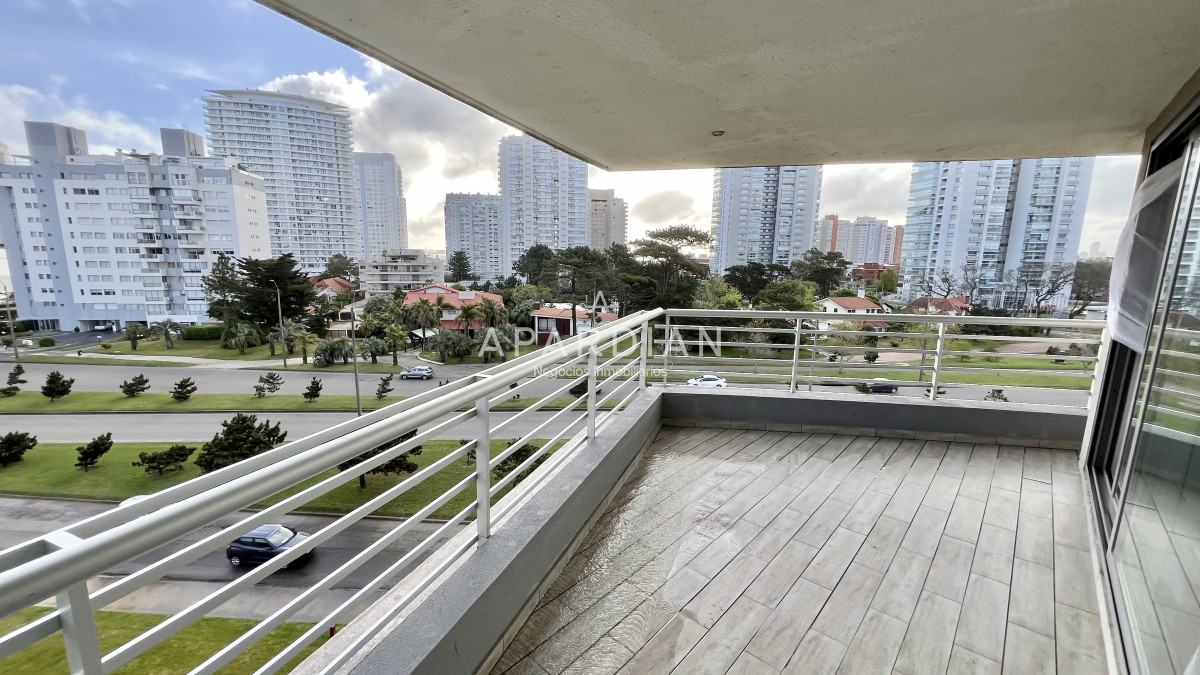 Apartamento ID.21096829 - Apartamento en Venta Alexander de dos dormitorios, Punta del Este