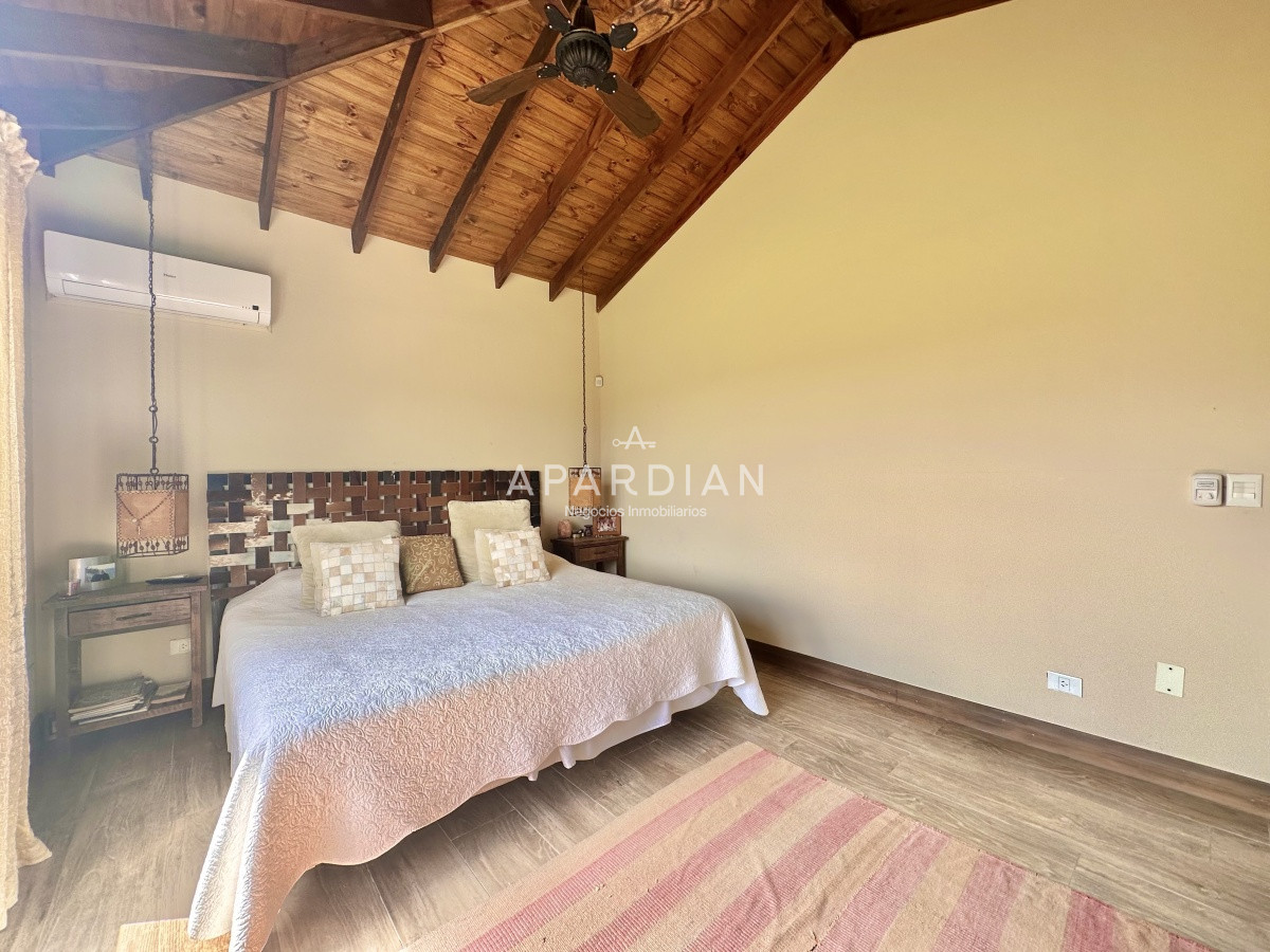 Casa ID.21097039 - Casa de cuatro dormitorios en venta en Barrio Privado El Quijote, La Barra.