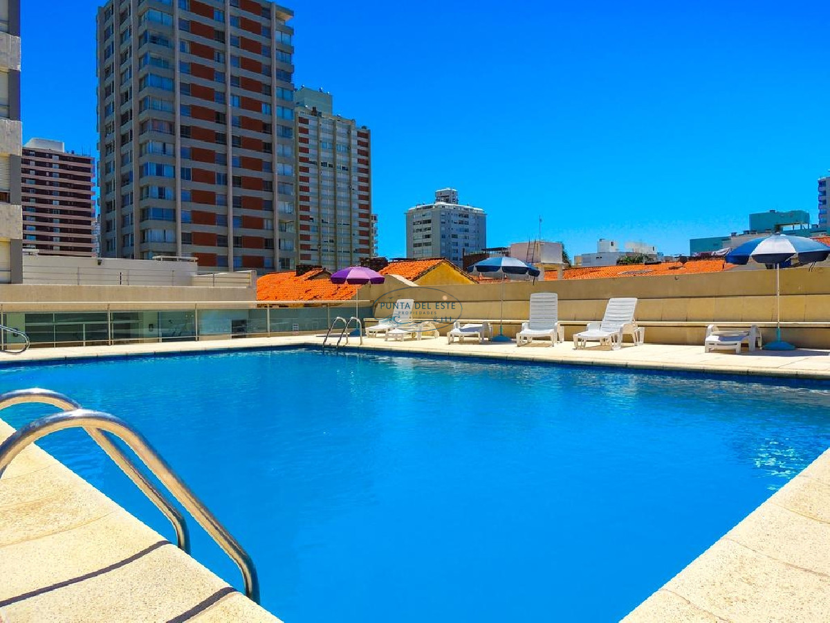 Apartamento ID.176 - Venta apartamento 2 dormitorios. Peninsula, Punta del Este 