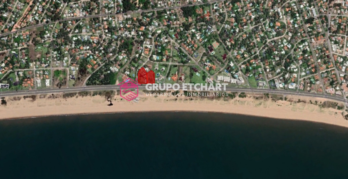 Terreno ID.39 - Lote de 7000m2 frente al mar en venta, Punta Este.