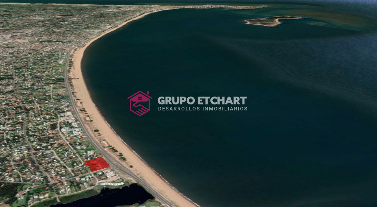 Terreno ID.35 - Terreno Frente al Mar Lote 10.376 m2 frente al mar Punta del Este