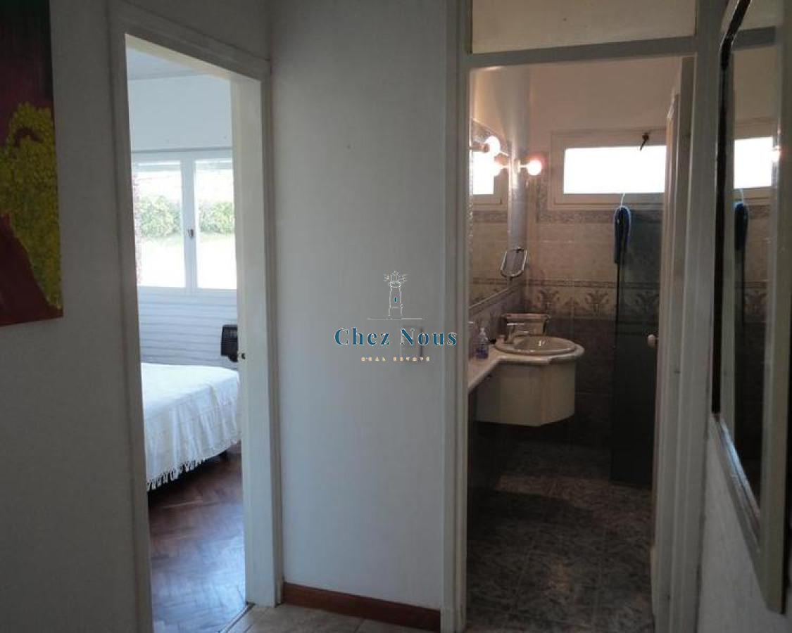 Casa ID.177 - Venta casa en Pinares a una cuadra de la Playa
