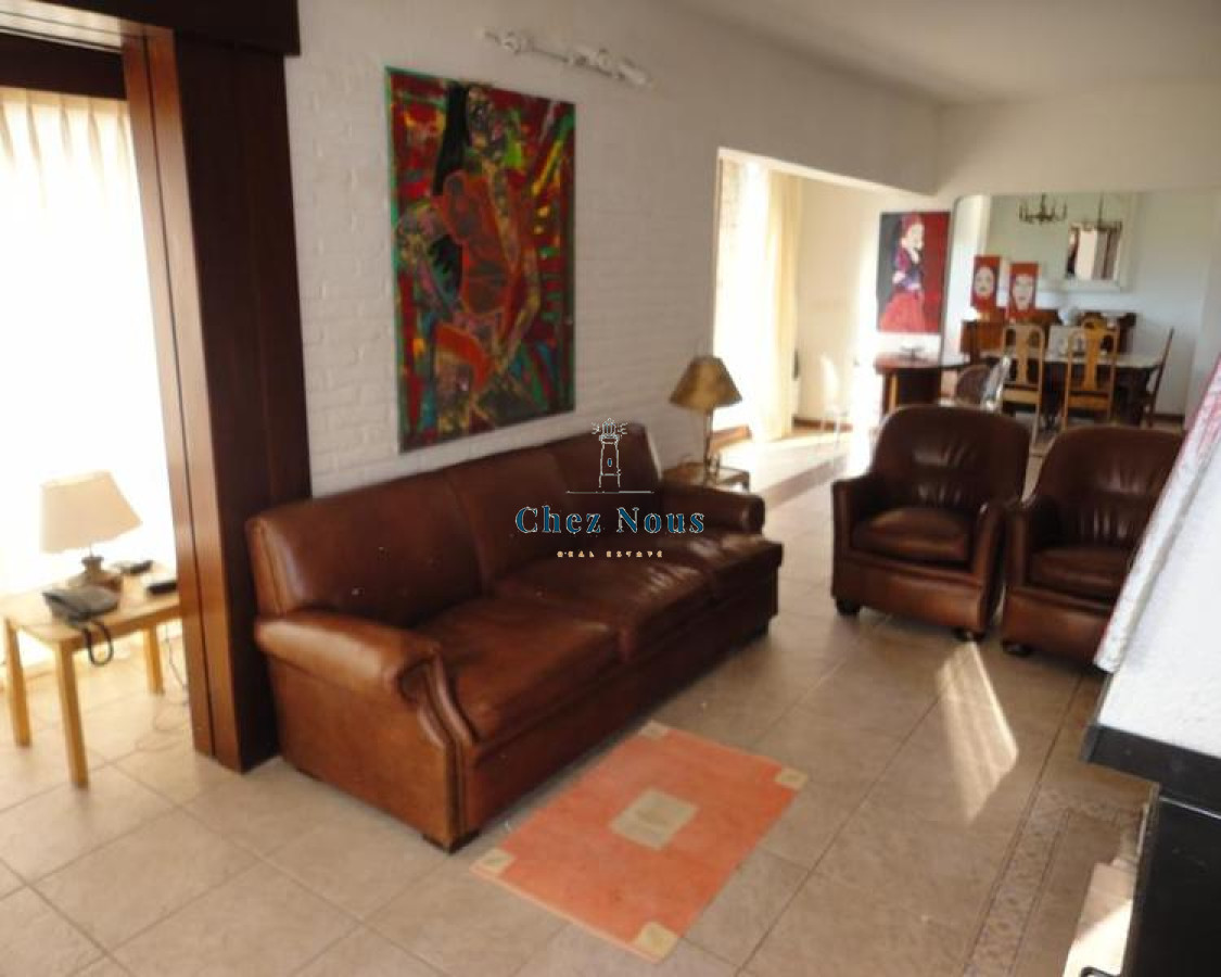 Casa ID.177 - Venta casa en Pinares a una cuadra de la Playa