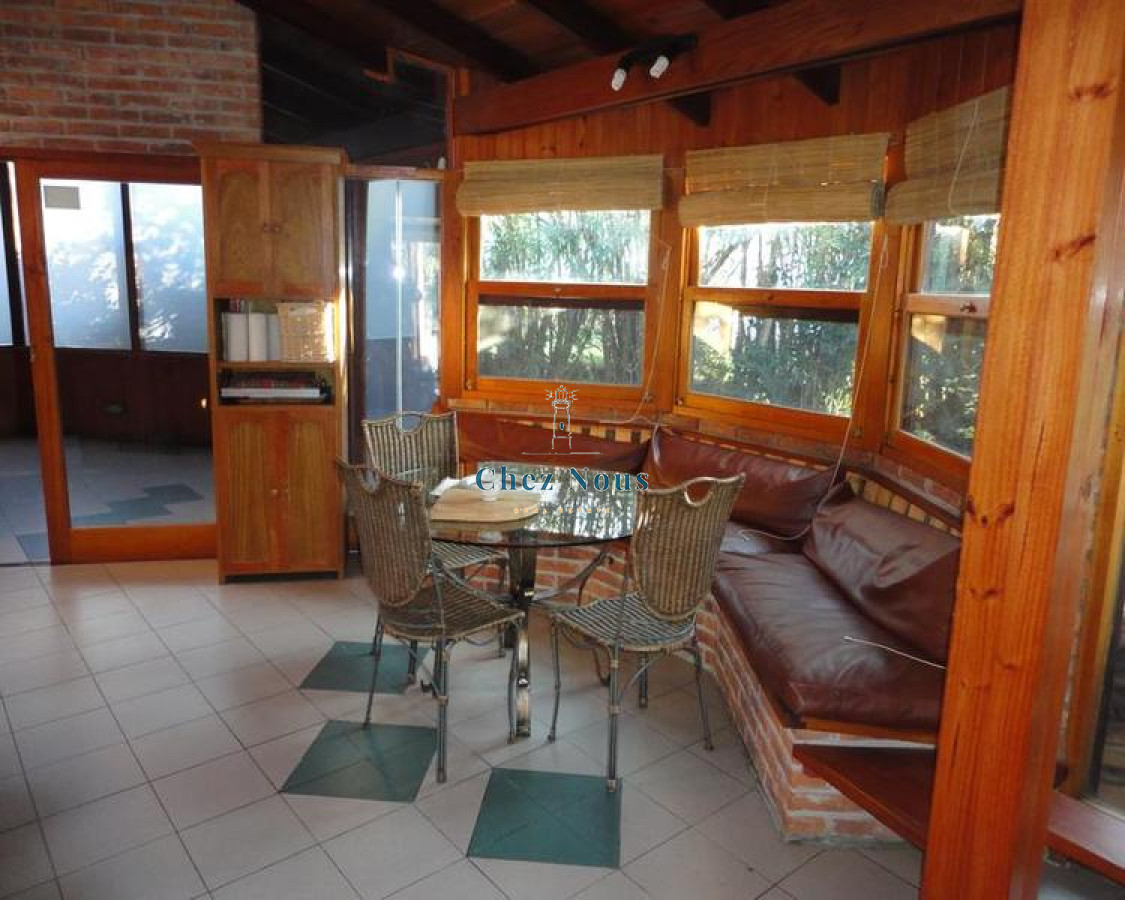 Casa ID.177 - Venta casa en Pinares a una cuadra de la Playa