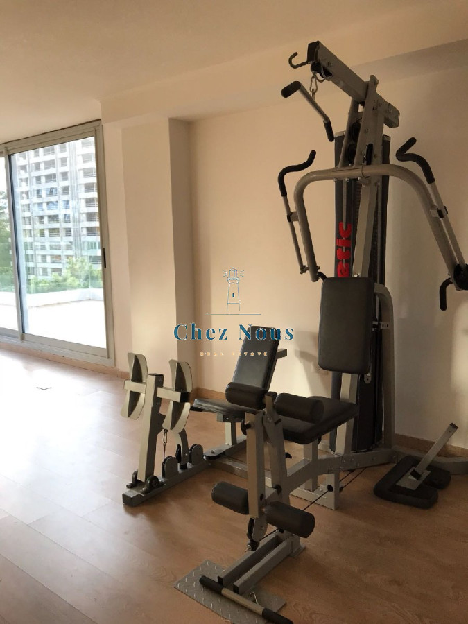 Apartamento ID.130 - Moderno Apartamento de Dos Dormitorios con Balcón en Venta - Punta del Este