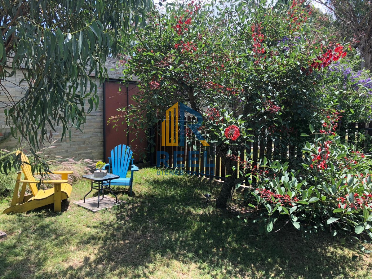 Casa ID.37 - Casa en Venta de 2 Dormitorios a pocos metros de Playa Mansa - Pinares Punta del Este