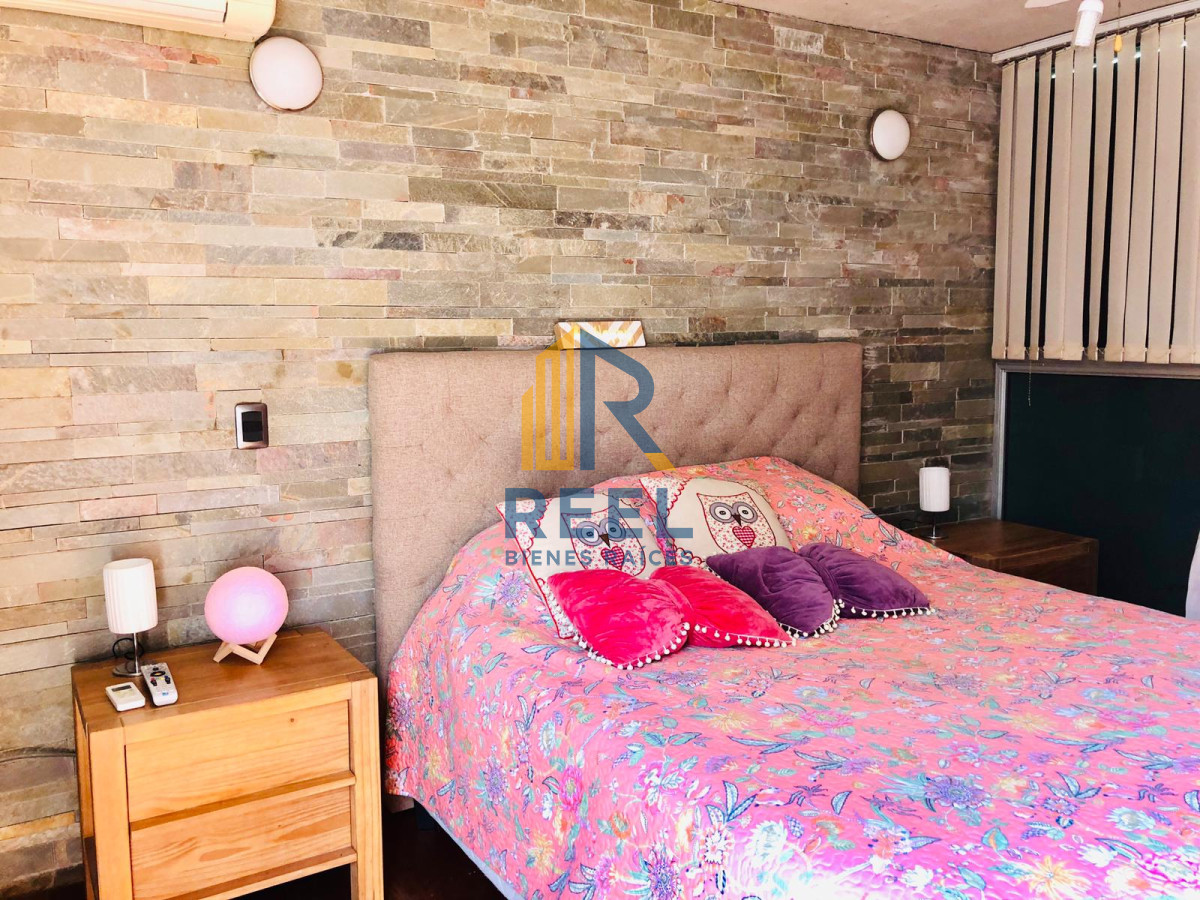 Casa ID.37 - Casa en Venta de 2 Dormitorios a pocos metros de Playa Mansa - Pinares Punta del Este