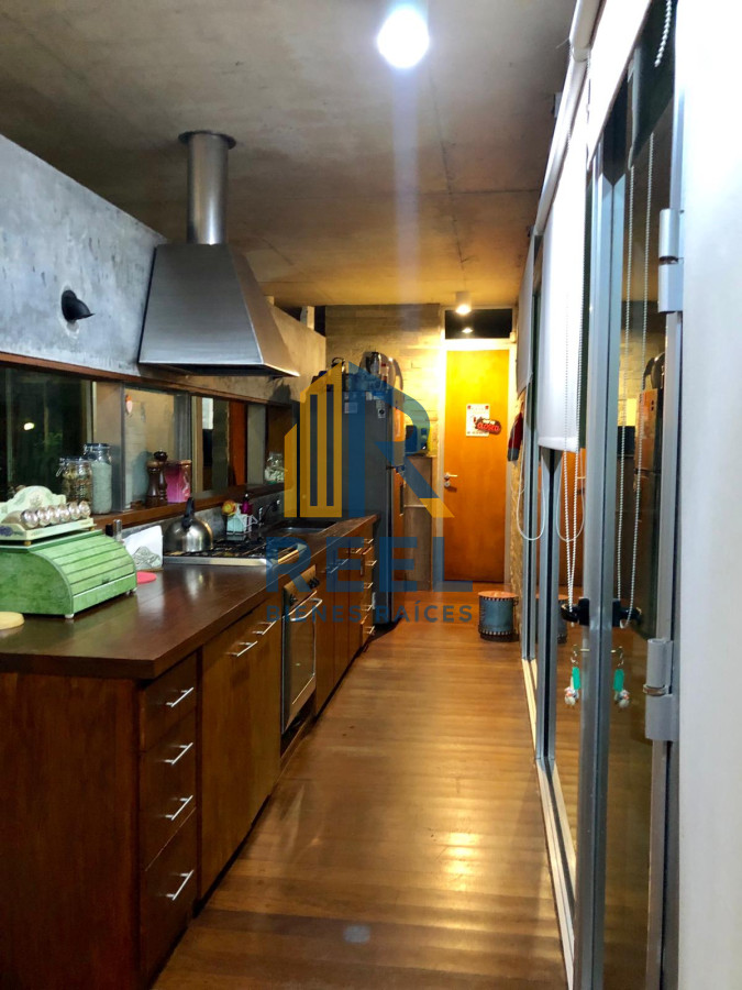 Casa ID.37 - Casa en Venta de 2 Dormitorios a pocos metros de Playa Mansa - Pinares Punta del Este