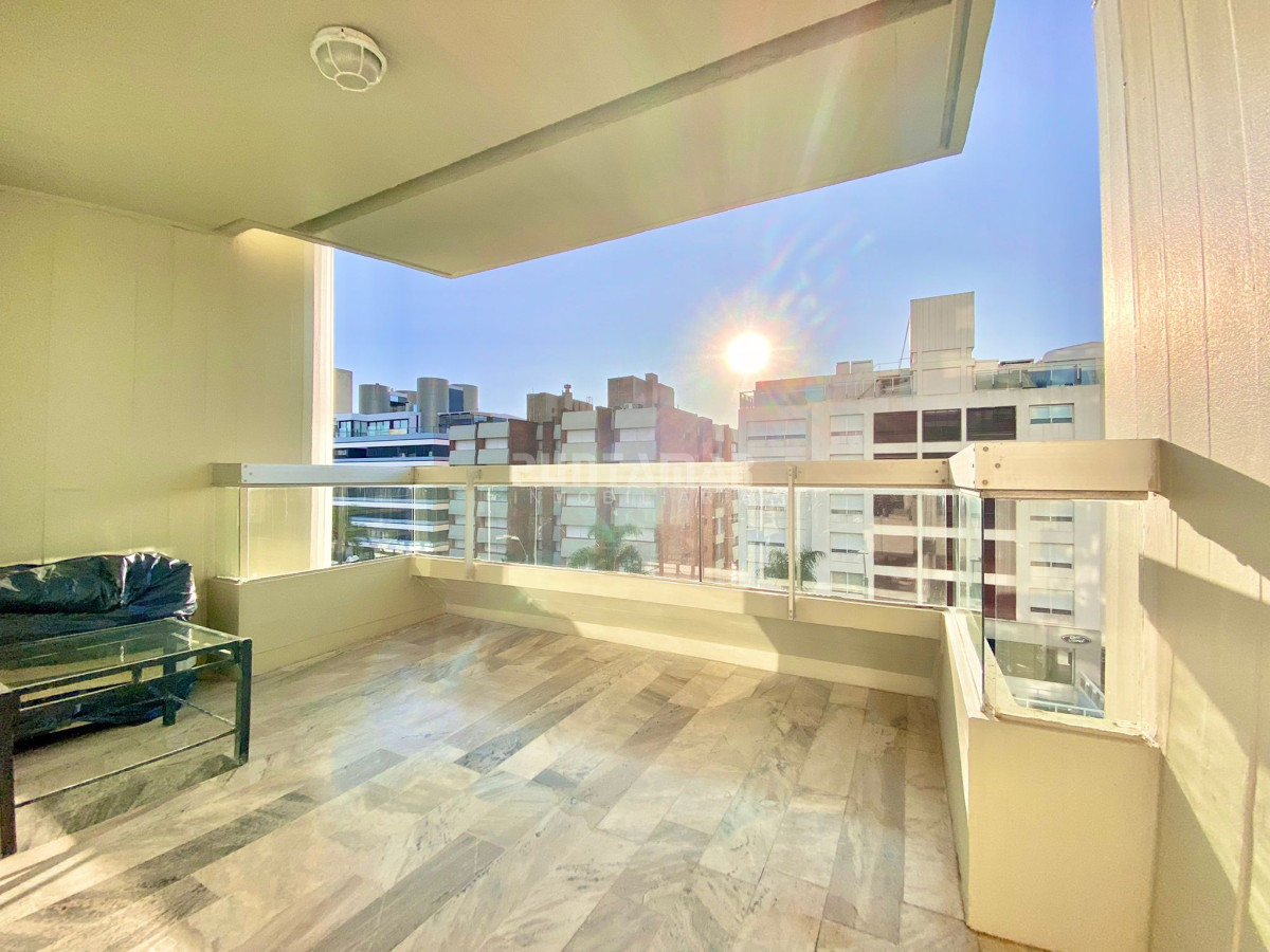 Apartamento ID.212963 - Apartamento de tres dormitorios en venta, Punta del Este