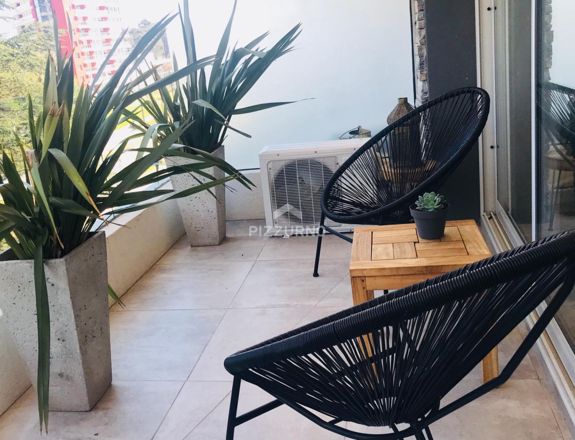 Apartamento Ref.400 - Moderno Apartamento de Dos Dormitorios con Balcón en Venta - Punta del Este
