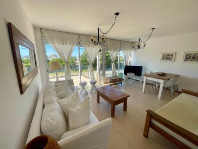 ALQUILER TEMPORARIO DE APARTAMENTO DE 3 DORMITORIOS EN MANANTIALES 