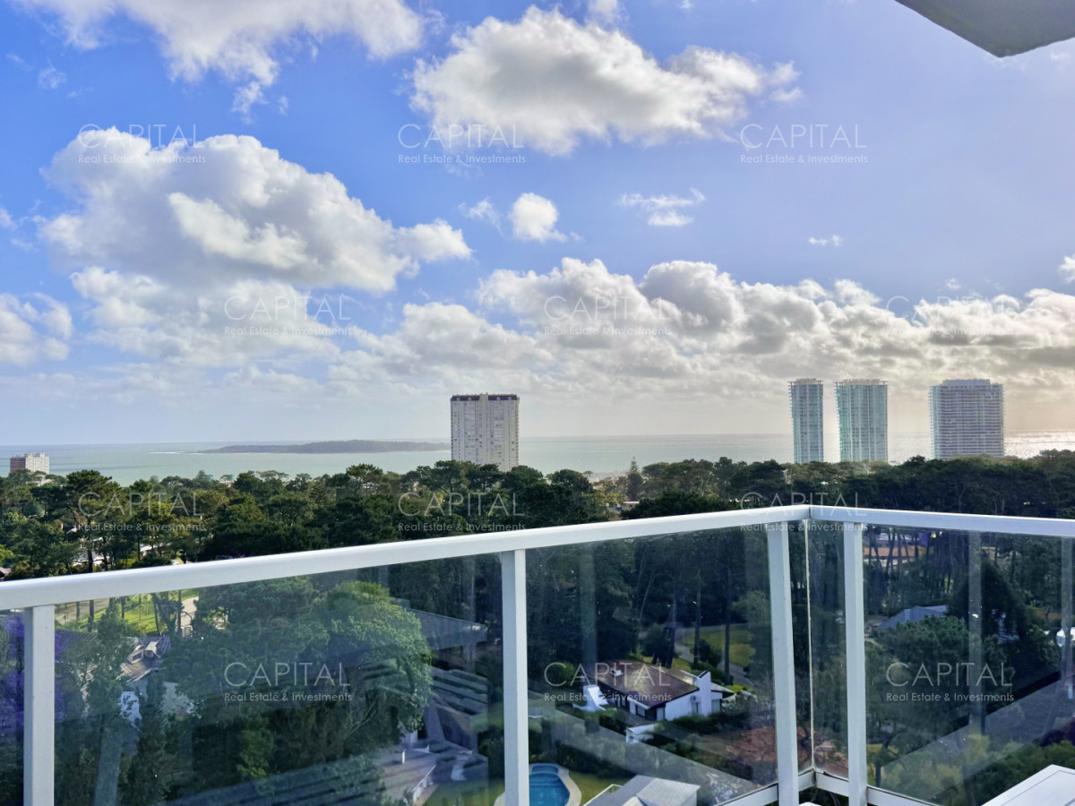 Apartamento de tres dormitorios en Punta del Este - CCP31959A