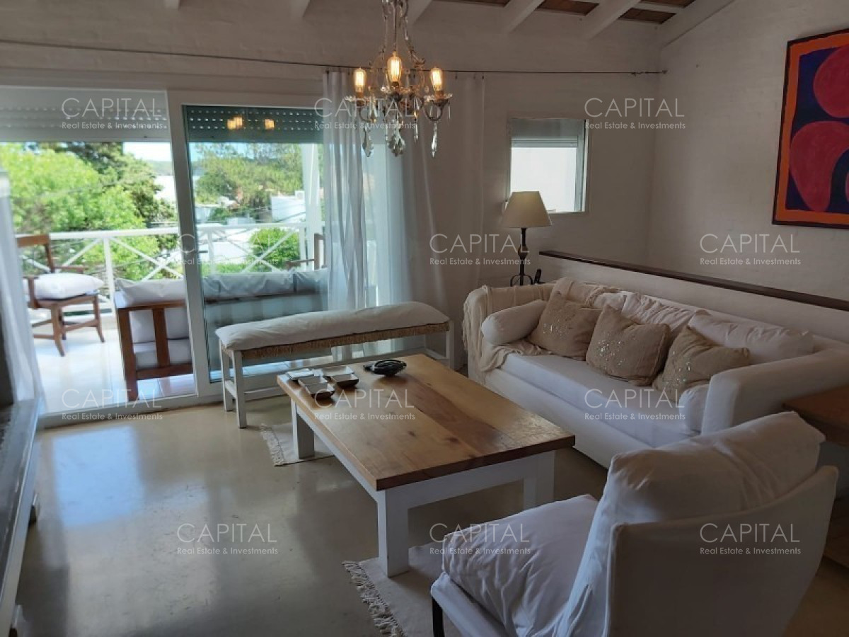 Departamento duplex estilo casita de la ruta al mar en La Barra - CCP39857A