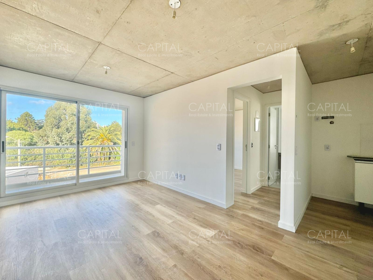 Apartamento ID.30998 - Apartamento de 2 Dormitorios en Venta Maldonado a metros del nuevo shopping