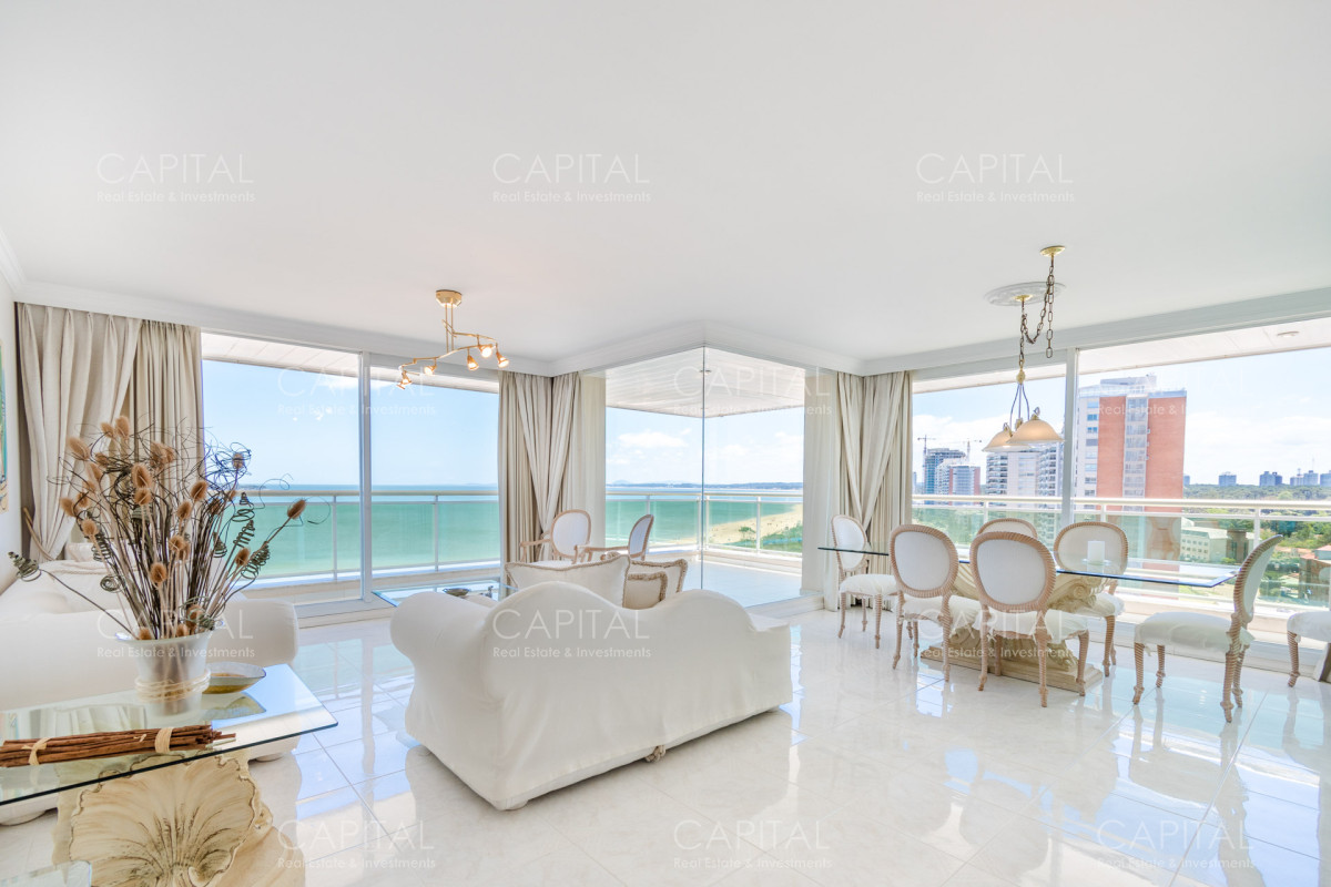 Coral Tower Esquinero frente al Mar Punta del Este Apartamento en Venta - CCP30233A