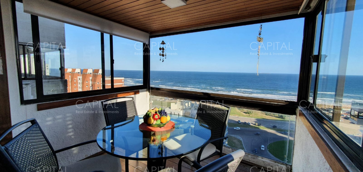 Apartamento de tres dormitorios frente al mar playa Brava Punta del Este - CCP32229A
