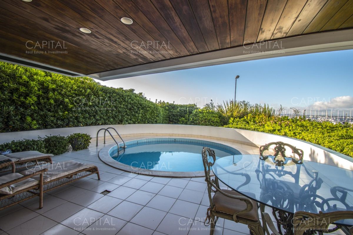 Espectacular departamento con vista al Puerto de Punta del Este. - CCP27449A