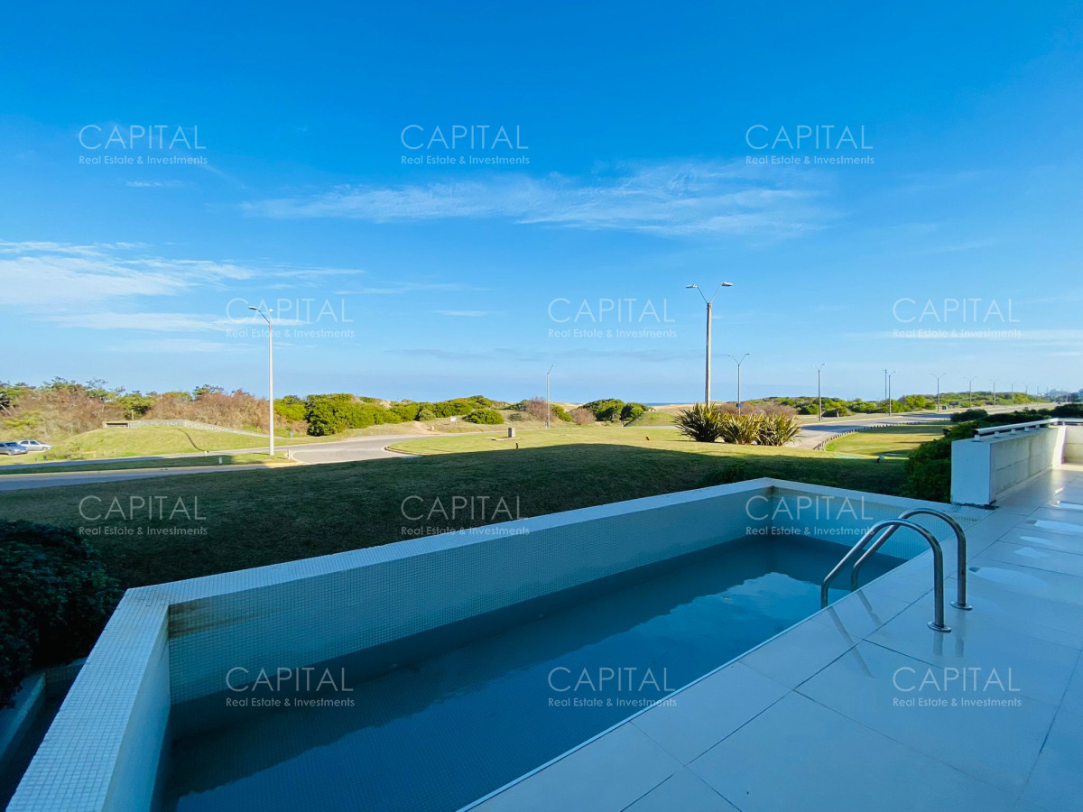 Apartamento de Lujo Frente Playa Brava Punta del Este - CCP31899A