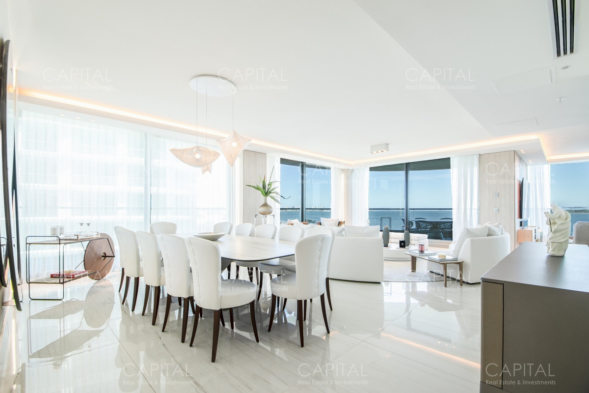 Fendi Chateau Apartamento Unificado Primera Fila en Playa Mansa de Punta del este en Venta - CCP33684A