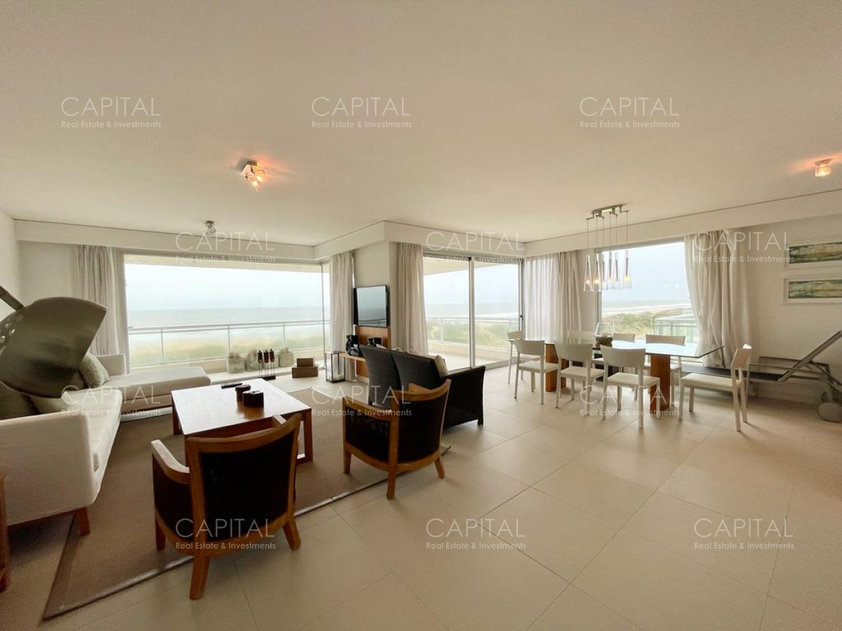 Buen Apartamento en Playa Brava - CCP28487A