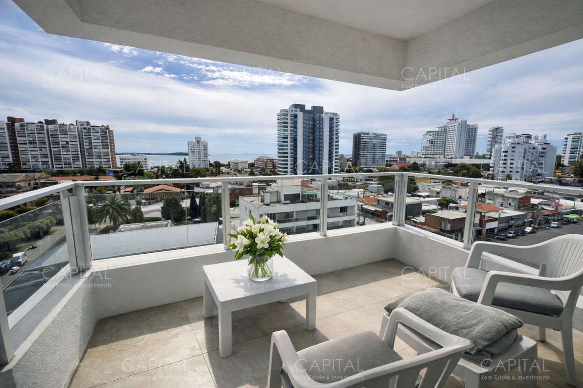 Departamento Con Vista al Mar en Venta Playa Brava Punta del Este  - CCP39789A