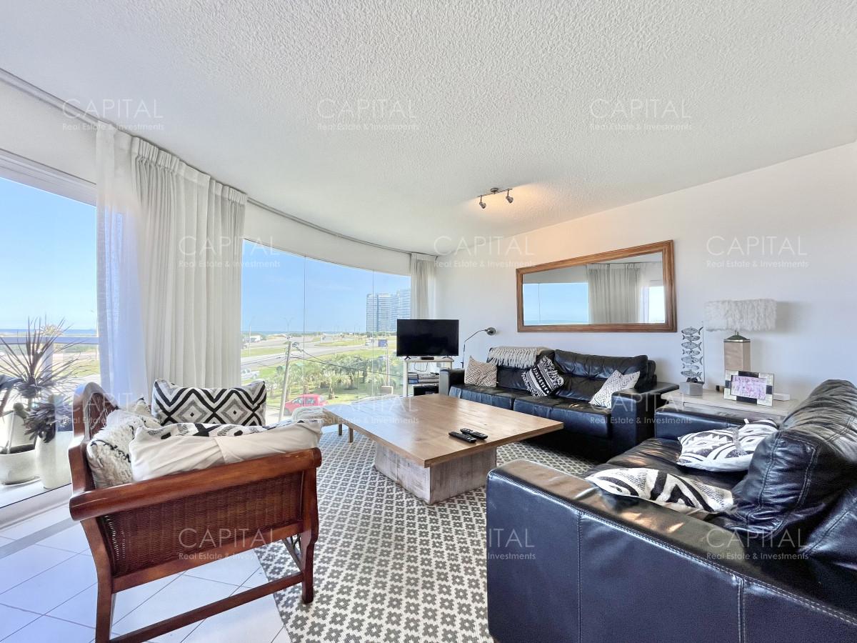 Venta Apartamento primera línea playa brava - CCP37067A