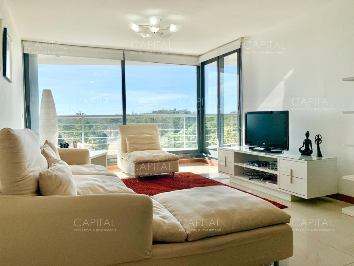 Apartamento de Tres Dormitorios en Venta - CCP29155A