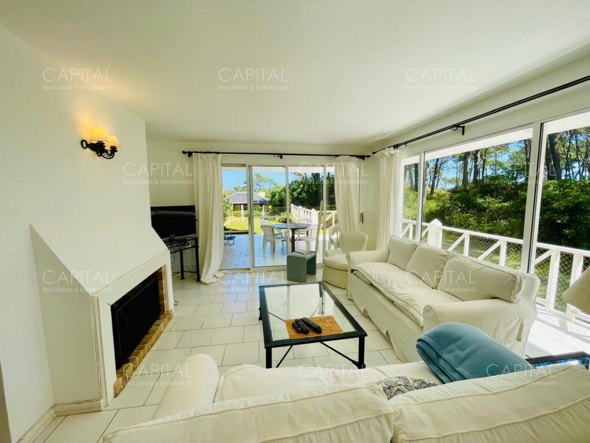 Departamento 2 dormitorios y servicio en venta en Rincón del Indio Playa Brava - CCP39870A