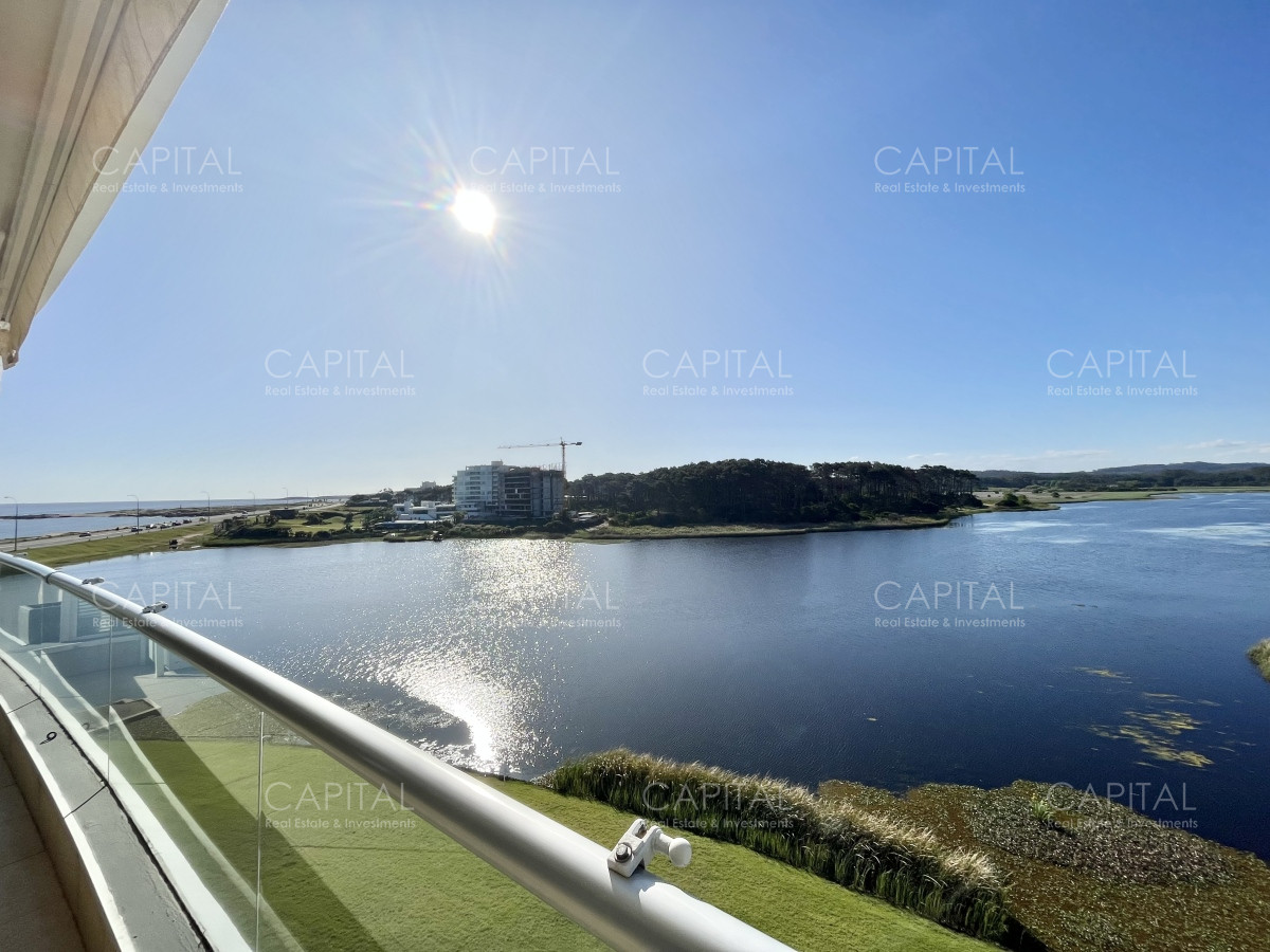 Penthouse de Cuatro Ambientes en Punta del Este  - CCP35310A