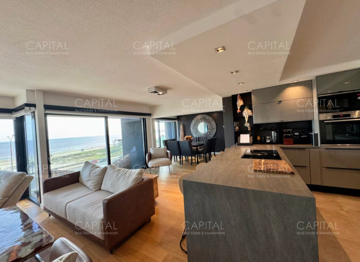 Apartamento 3 dormitorios frente al mar | Rambla Malvín - CCP40097A