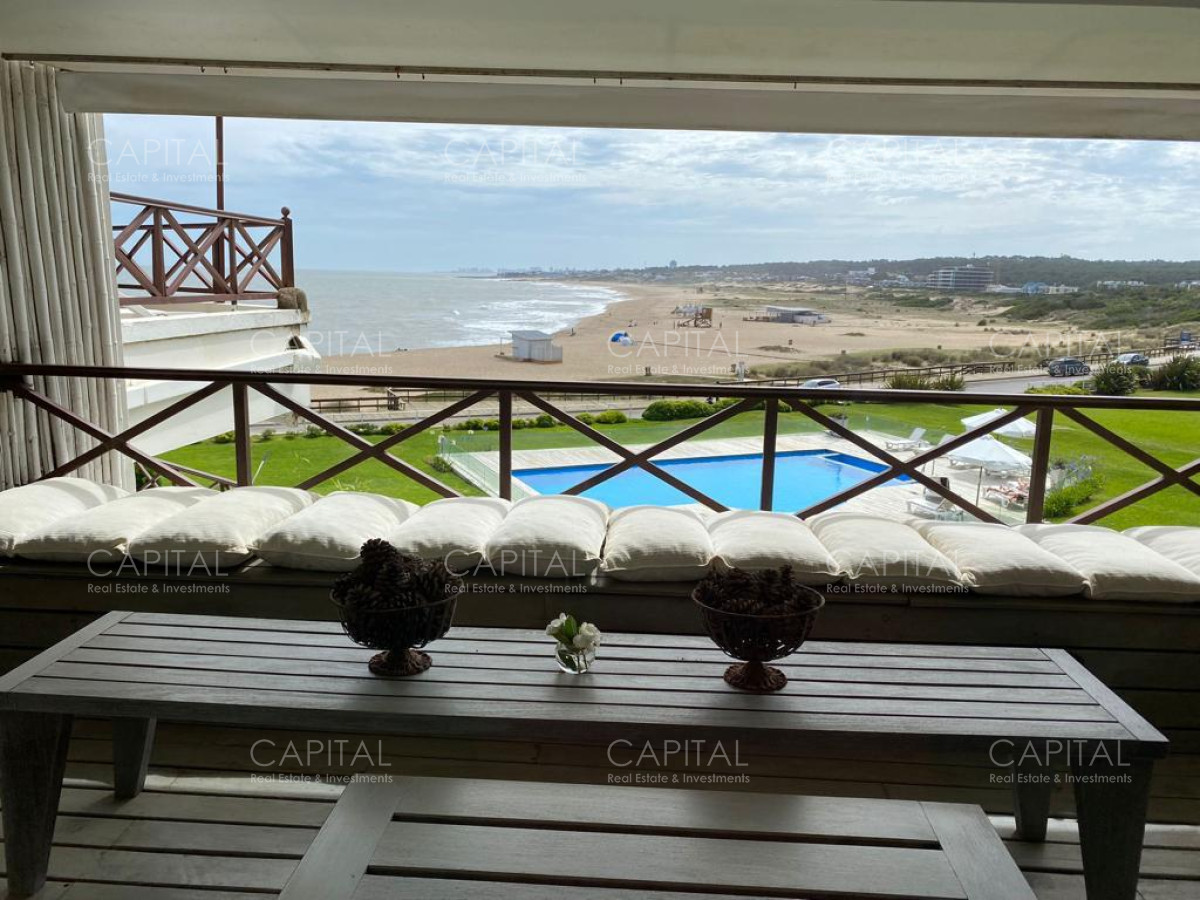 Manantiales departamento frente a Playa Bikini con vista al mar - CCP27357A