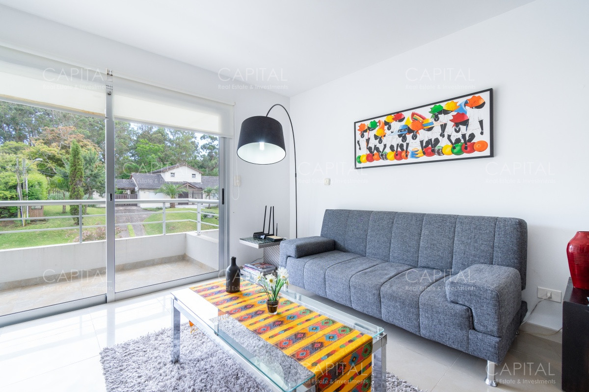 Muy buen apartamento de un dormitorio en Venta en el Golf de Punta del Este - CCP30319A