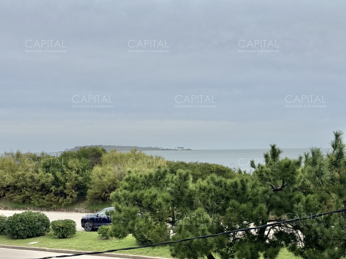 Apartamento ID.34832 - Apartamento de dos dormitorios y dependencia en Horizonte Playa Mansa