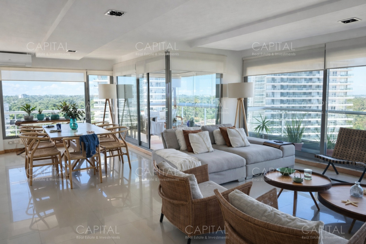 Apartamento ID.39686 - Penthouse en Venta zona brava