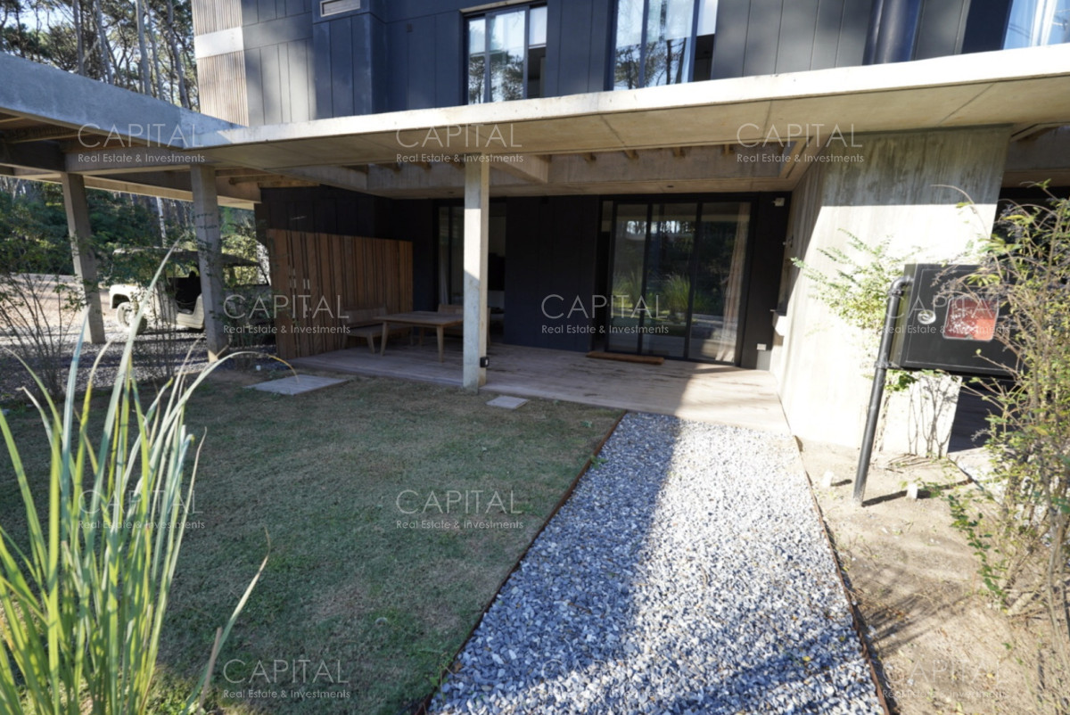 Apartamento ID.38120 - ALMA JUANA - Planta baja con jardin y parrillero