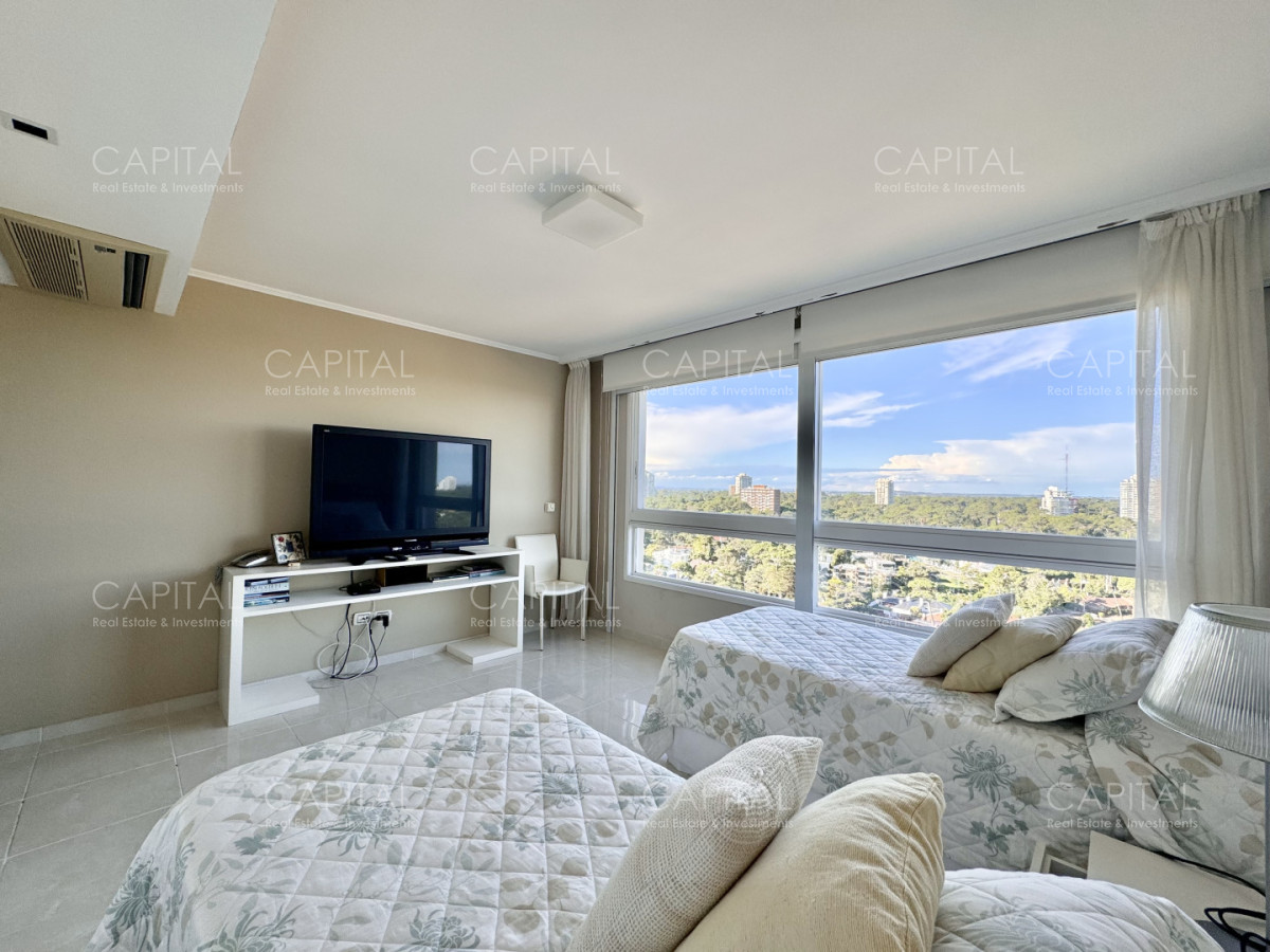 Apartamento ID.39811 - Apartamento Unificado en venta, Torre Le Jardin, Playa Mansa, Punta del Este.