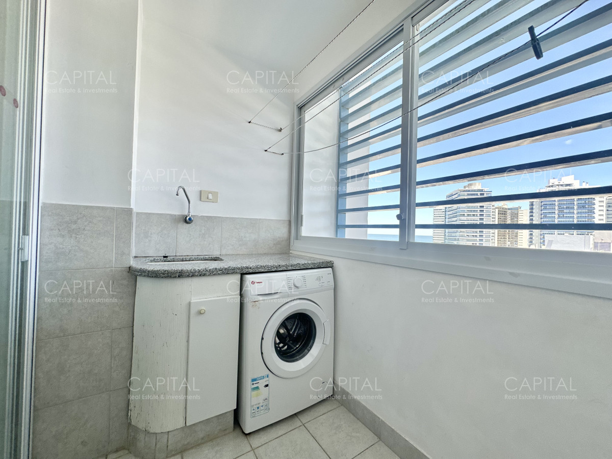 Apartamento ID.37326 - Apartamento en Playa Brava Primera Fila en Alquiler