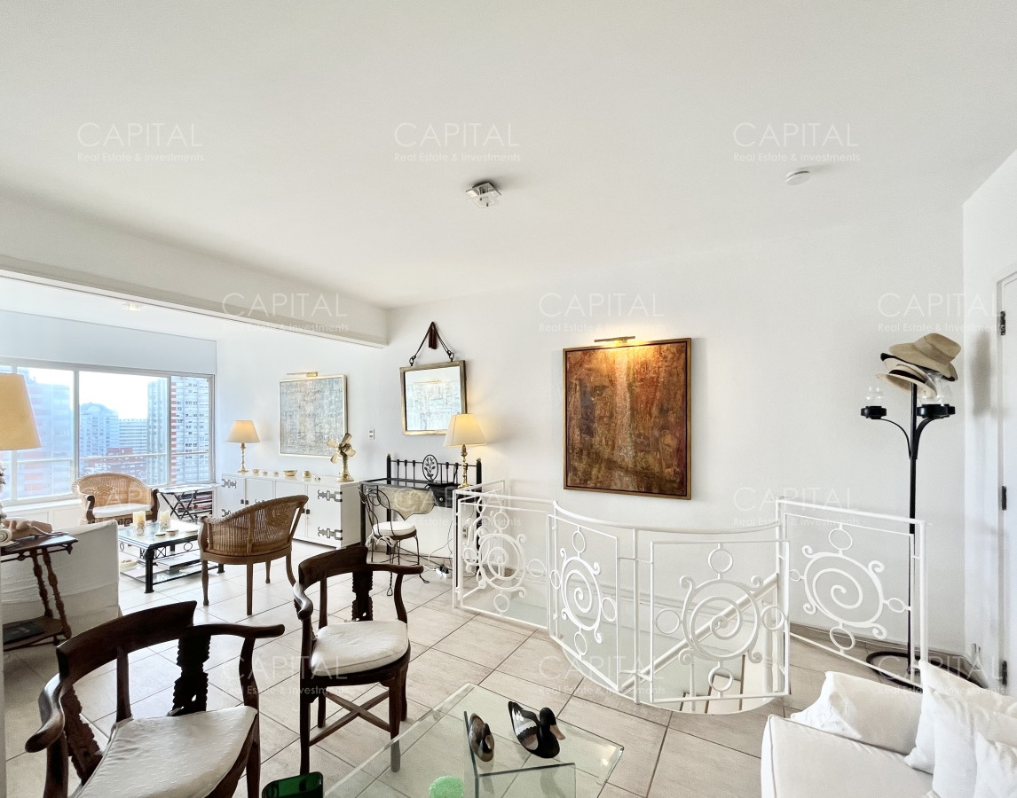 Apartamento ID.35775 - Apartamento Duplex en Alquiler Dos Dormitorios 