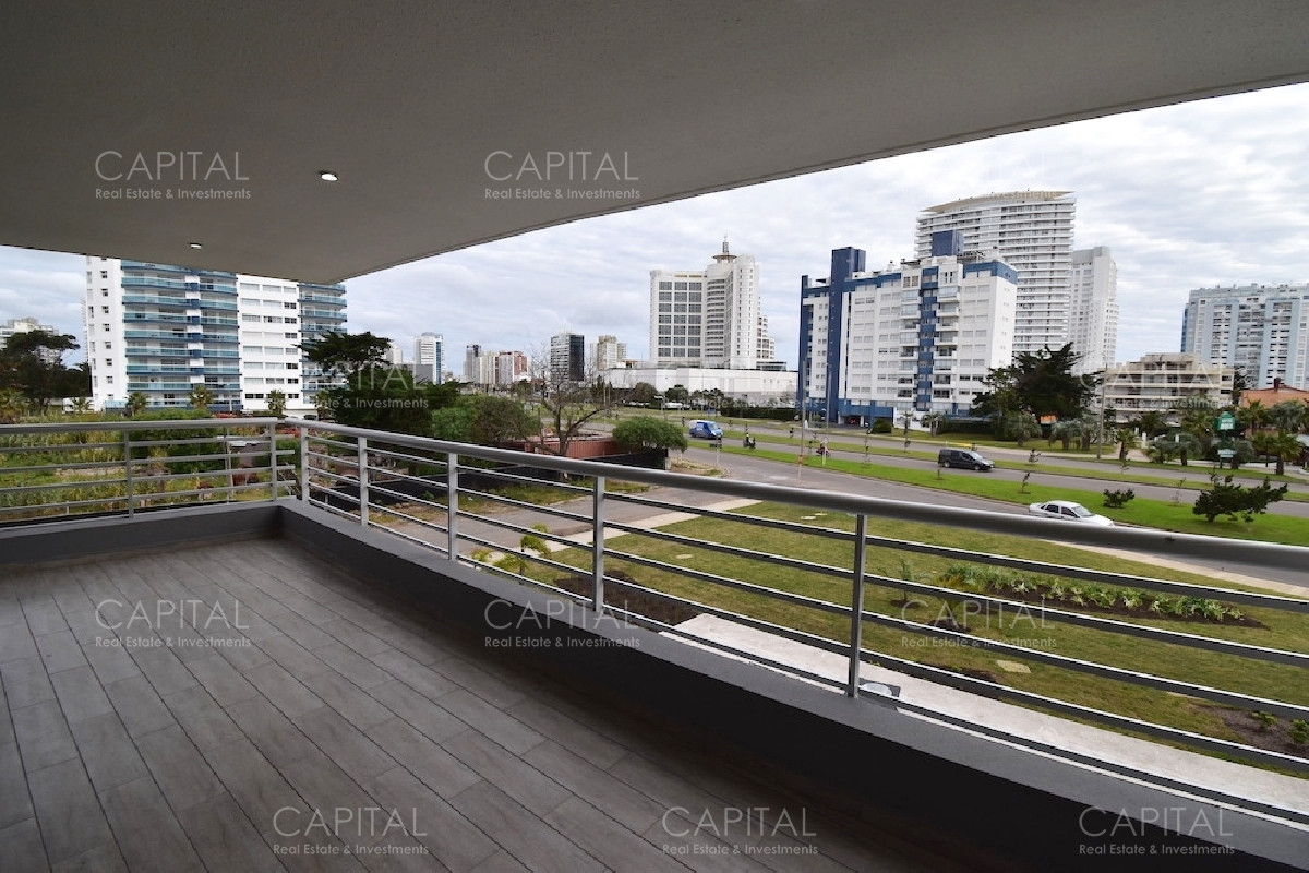 Apartamento ID.26953 - Excelente apartamento 3 dormitorios en suite Punta del Este + Alexander 