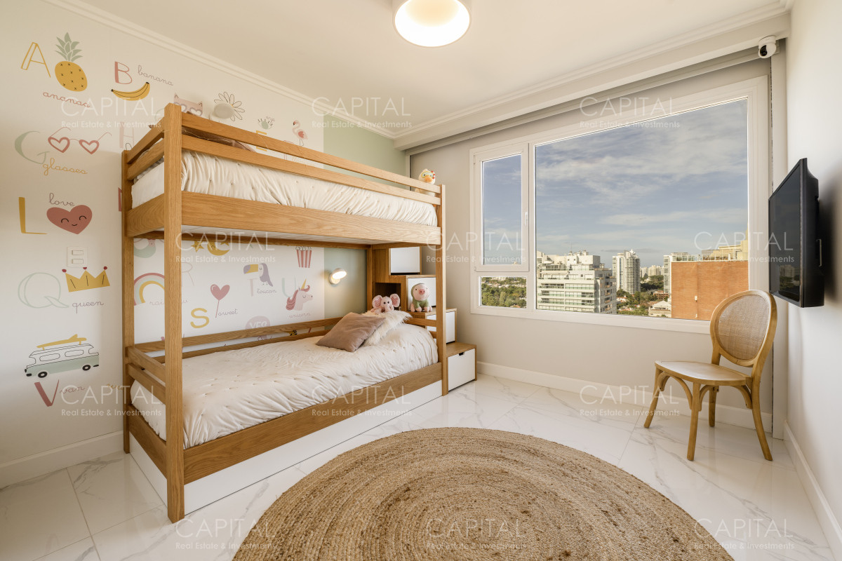 Apartamento ID.36575 - Paramount esquinero de tres dormitorios y servicio en alquiler 