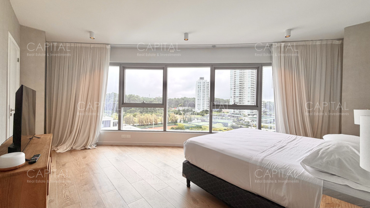 Apartamento ID.38144 - Trump Tower de 2 dormitorios en Alquiler Anual.