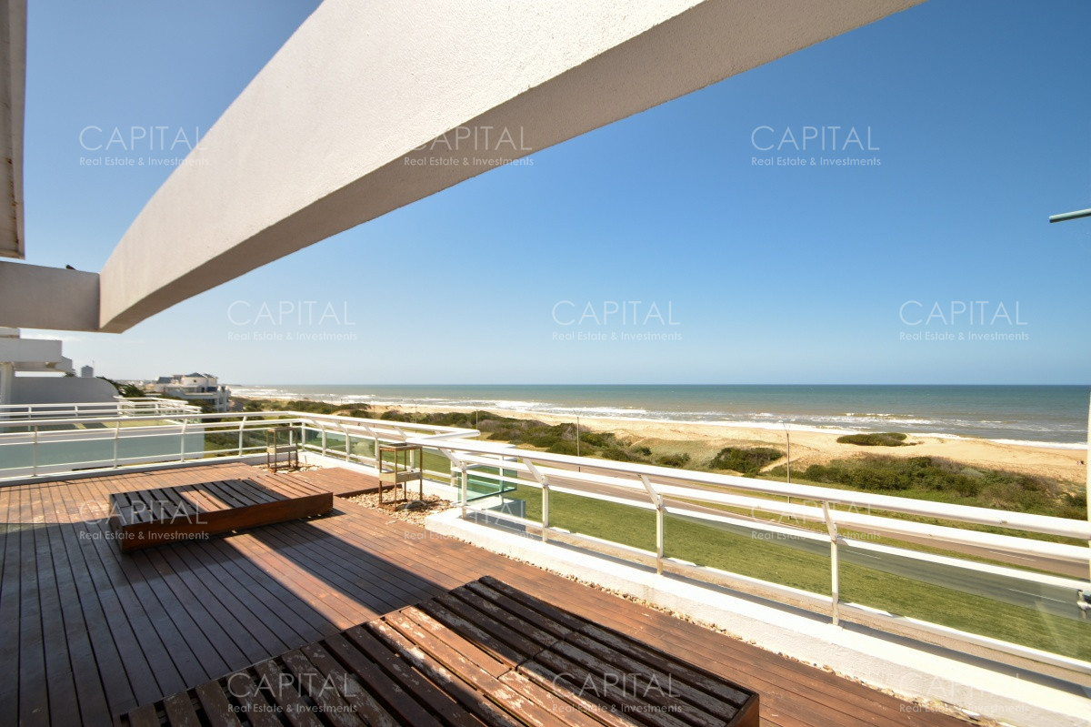 Apartamento ID.30835 - Venta de exclusivo PentHouse sobre playa Brava, Punta del Este