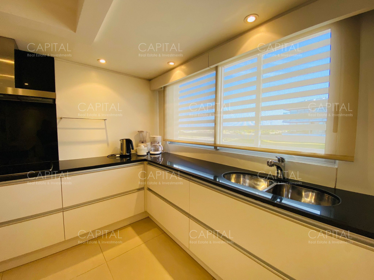 Apartamento ID.31899 - Apartamento de Lujo Frente Playa Brava Punta del Este