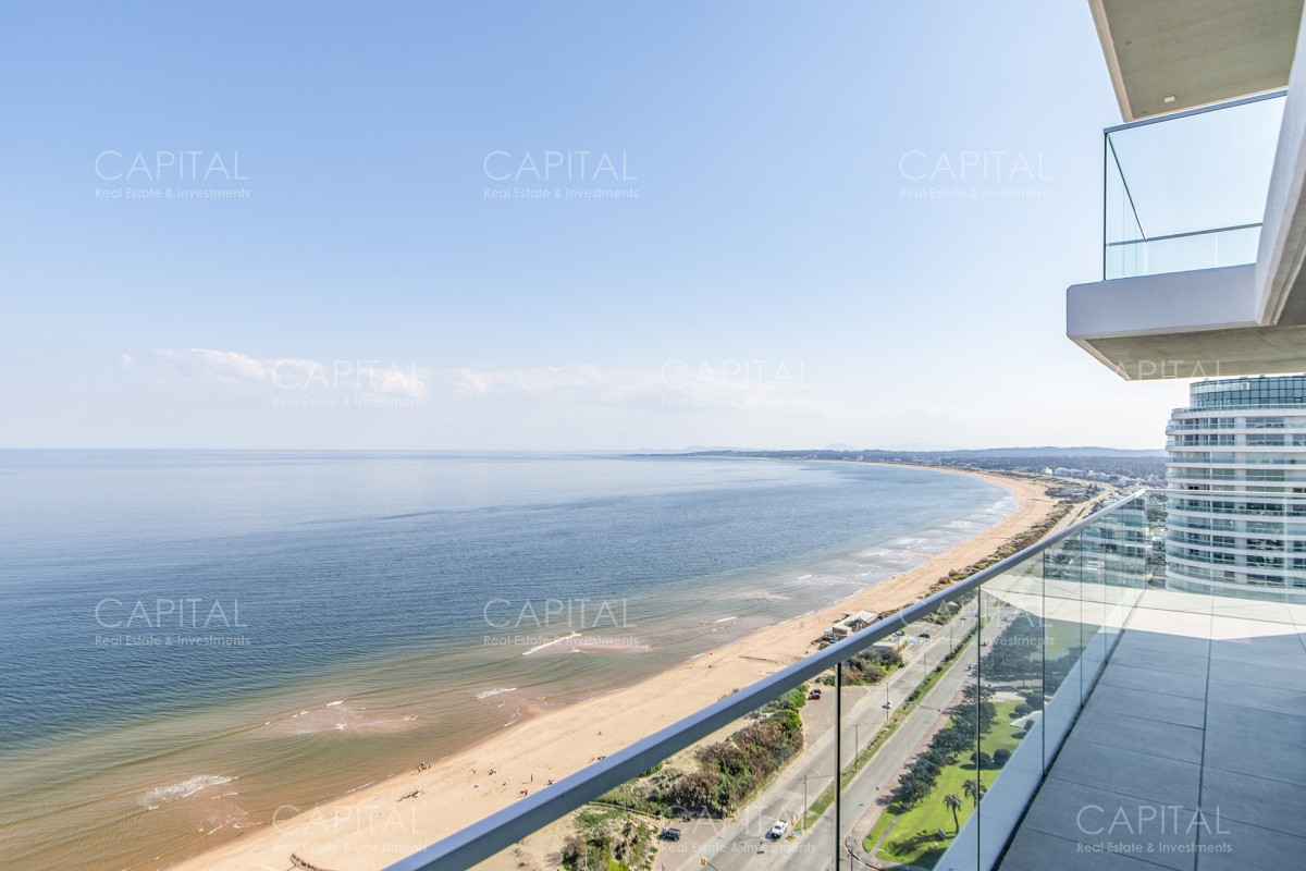 Apartamento ID.33696 - Apartamento en primera linea frente al mar Esquinero a Punta Ballena en edificio VENETIAN